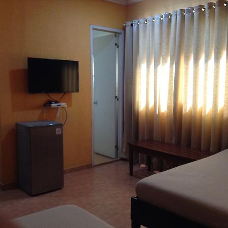 Miami Inn Cagayan de Oro Exteriör bild
