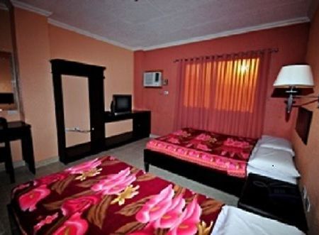 Miami Inn Cagayan de Oro Exteriör bild