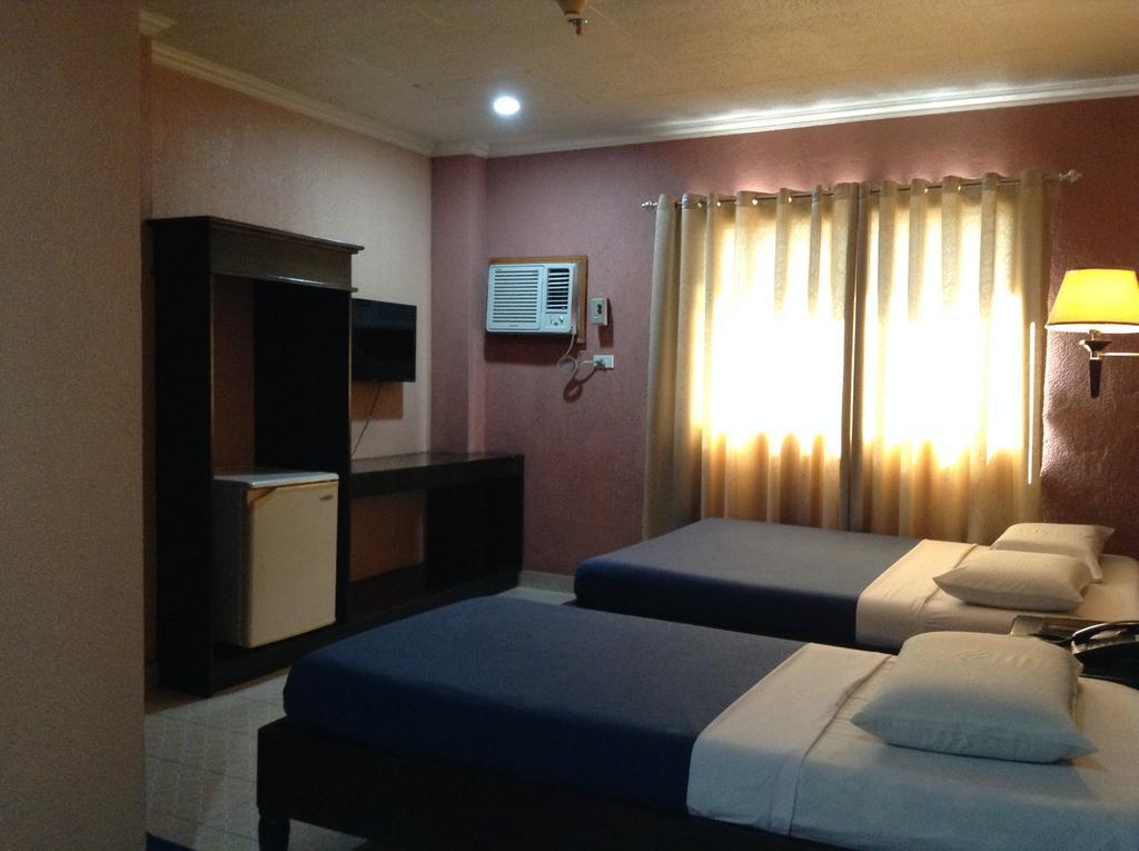 Miami Inn Cagayan de Oro Exteriör bild