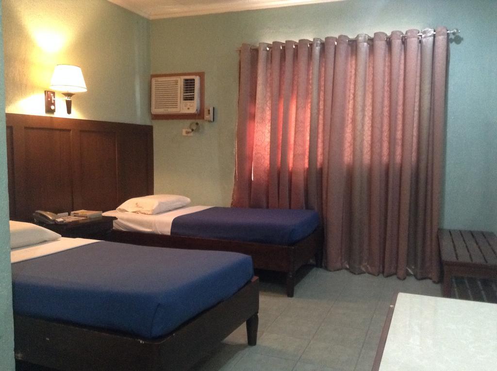 Miami Inn Cagayan de Oro Exteriör bild