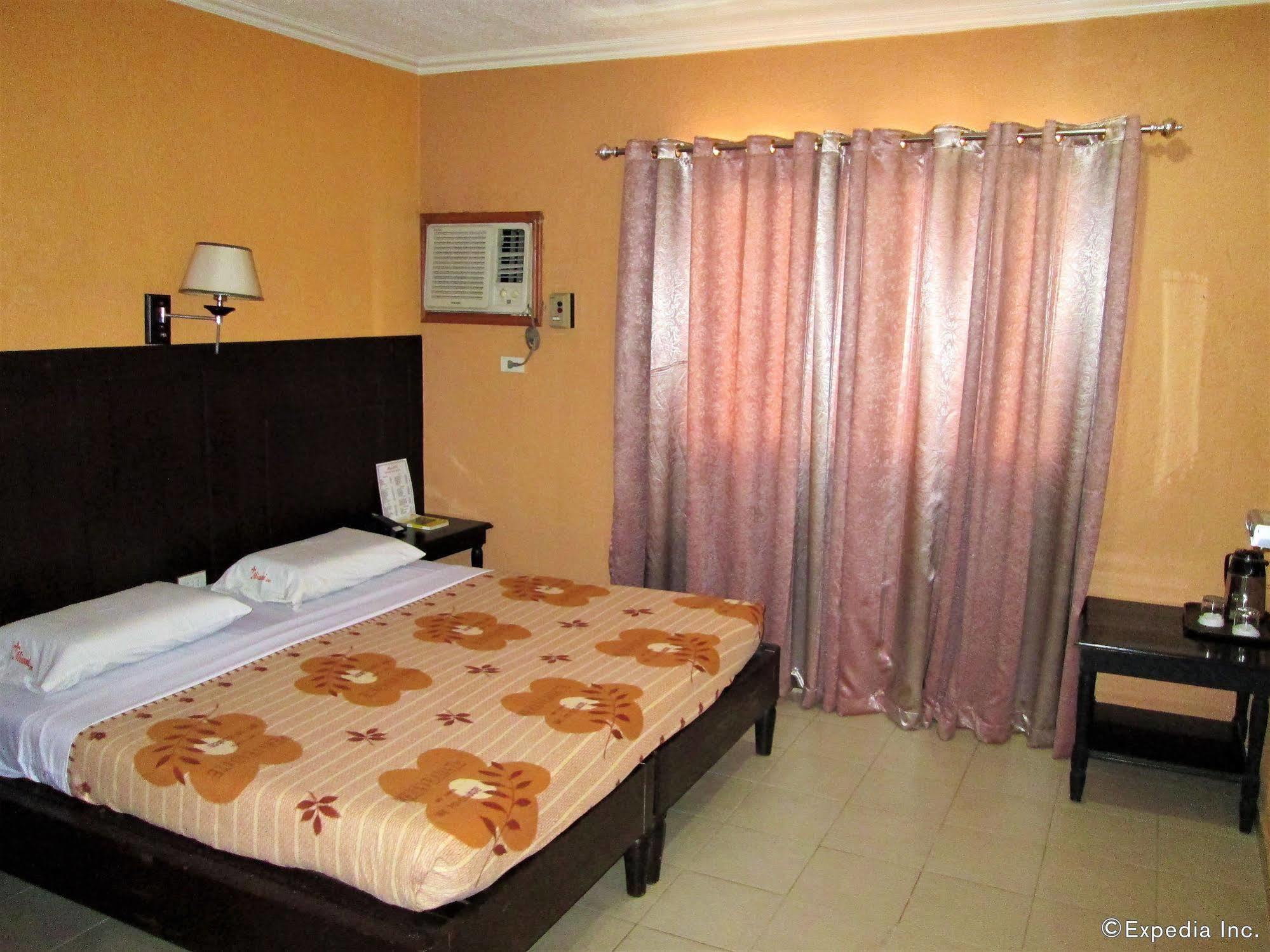 Miami Inn Cagayan de Oro Exteriör bild