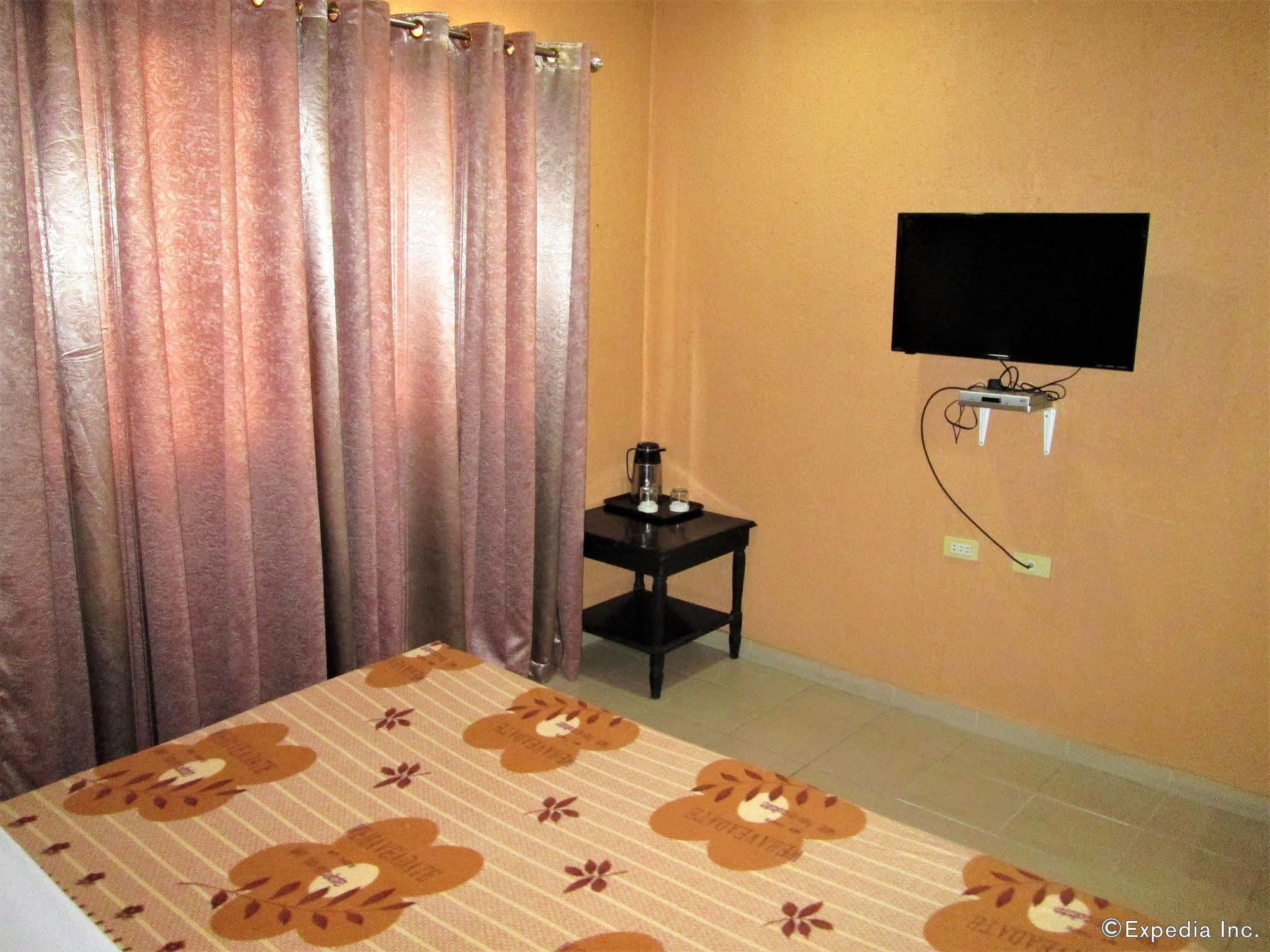 Miami Inn Cagayan de Oro Exteriör bild
